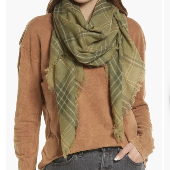 Square Wool Scarf Treasure & Bond - Picture 1 of 4